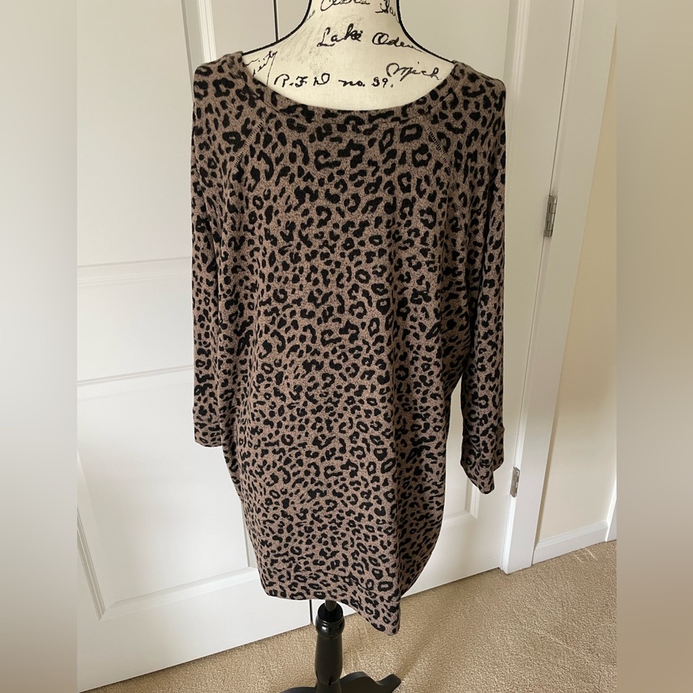 Market and Spruce brushed knit animal print top